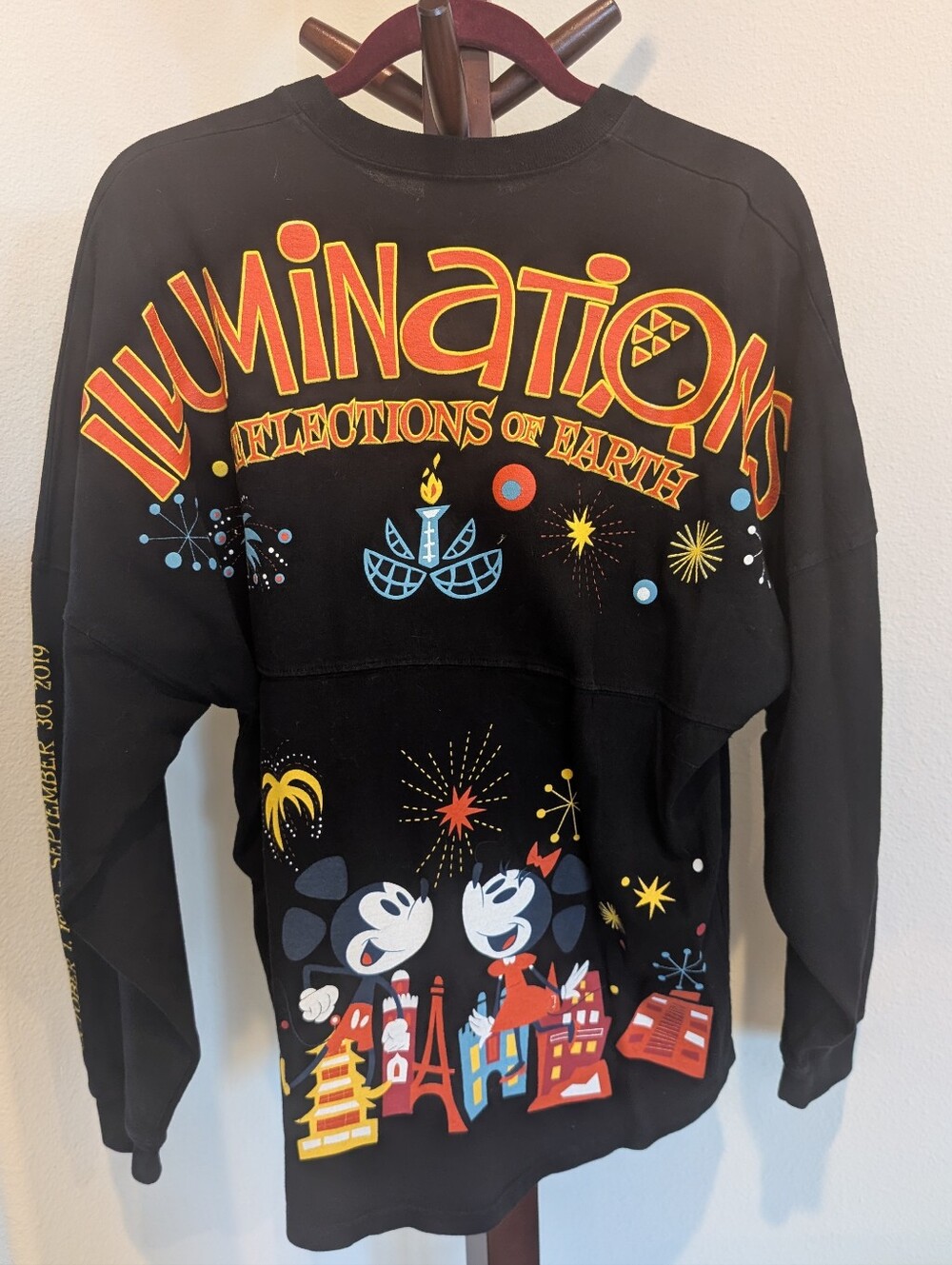 Disney 100% Cotton Illuminations Graphic Black Sweatshirt, Size L